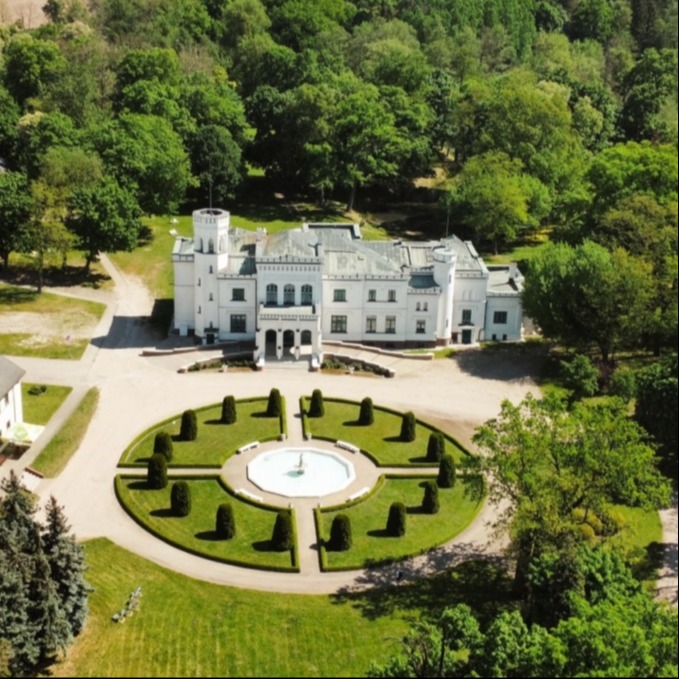 Sukces! 2,6 mln zł na modernizację infrastruktury konferencyjnej w Będlewie